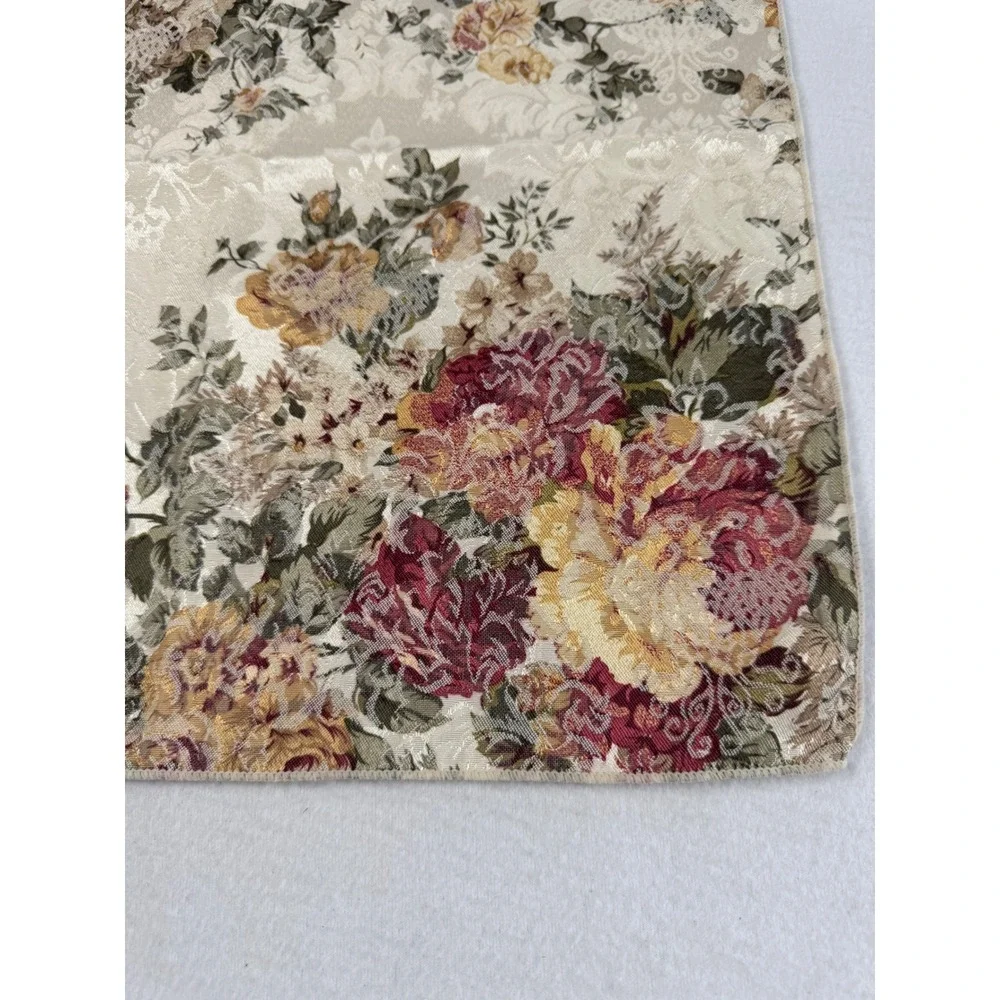 Traditional Victorian Floral 18